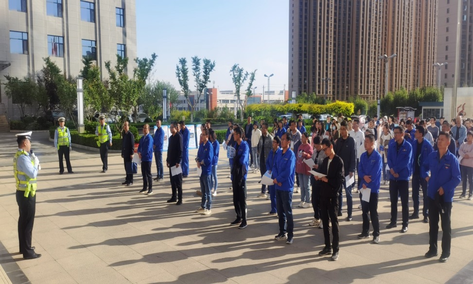 【“三抓三促”進(jìn)行時(shí)】道路交通安全宣傳走進(jìn)公司，文明出行環(huán)境你我共筑