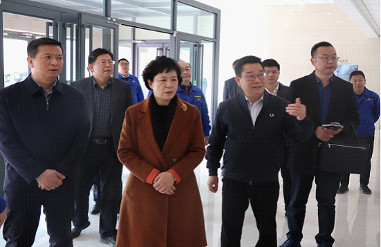 甘肅省副省長何偉蒞臨隴神戎發(fā)調(diào)研指導(dǎo)工作